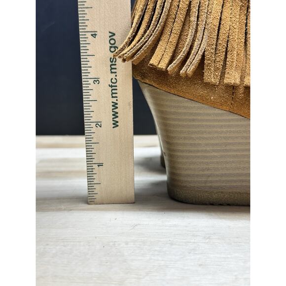 Minnetonka Fringe Wedge Boots 7.5 Tan Suede Boho Festival Retro Western Y2K - Picture 5 of 11